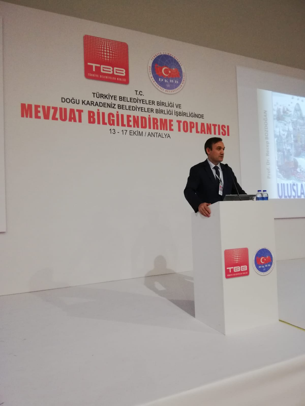 005f6d56-4986-438a-93ef-e091a5617eb6