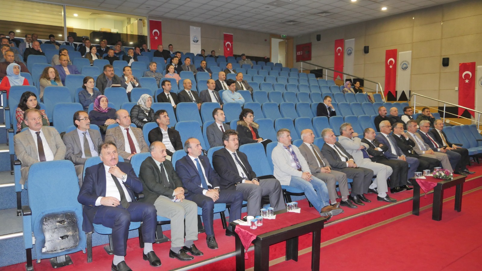 4e9243fb-8ac5-4e54-8ccd-d5b4de3c356b