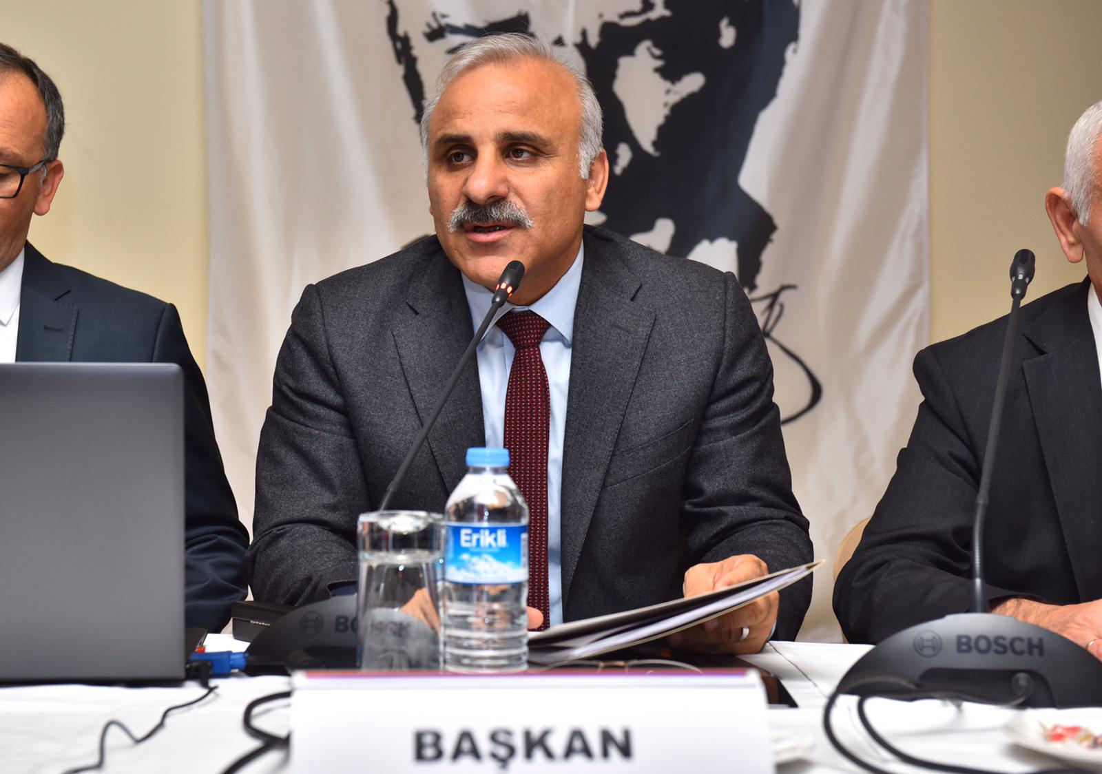 fb947e27-a4e9-41df-aa2f-4327e86c2870