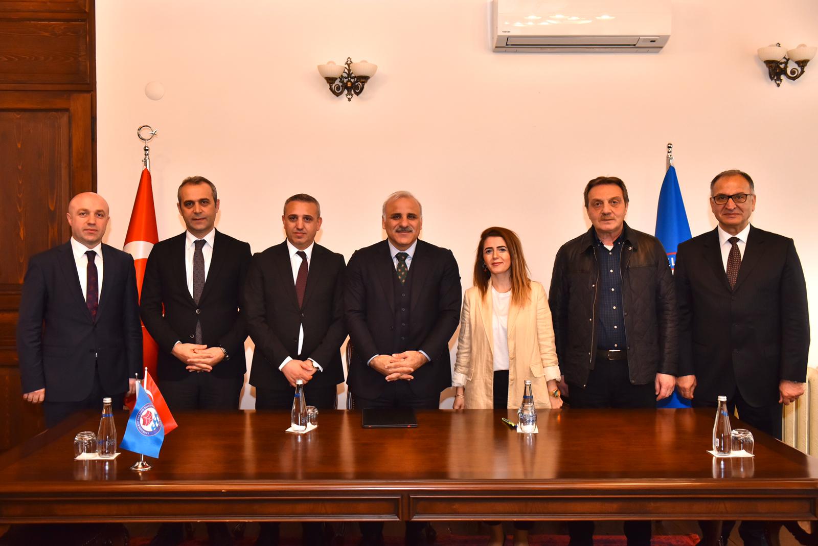 40 ULUSLARARASI TRABZON YARI MARATONU İÇİN SPONSORLUK İMZALARI ATILDI