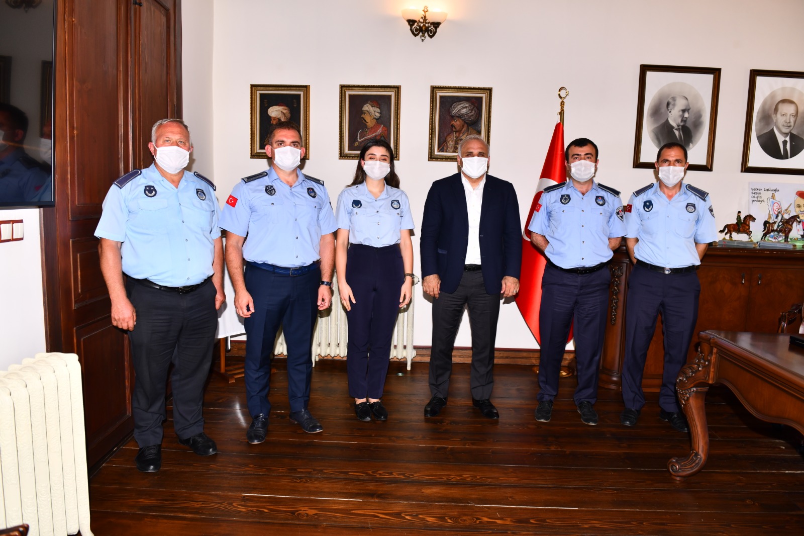 BAŞKAN ZORLUOĞLU ZABITA PERSONELİ İLE BİR ARAYA GELDİ
