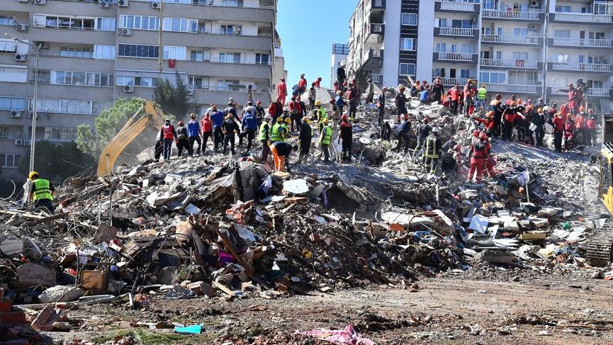 İzmir’in Yanındayız…