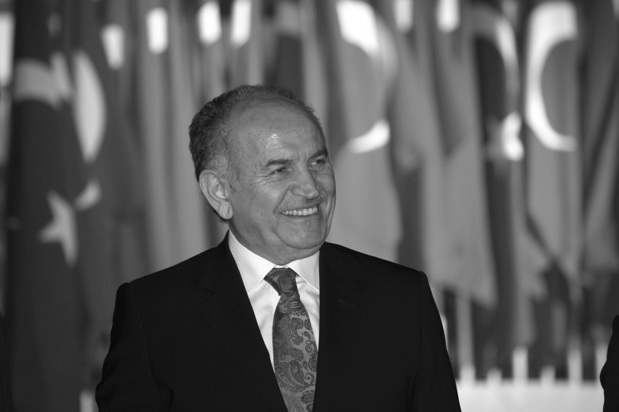 Kadir Topbaş Yaşamını Kaybetti.