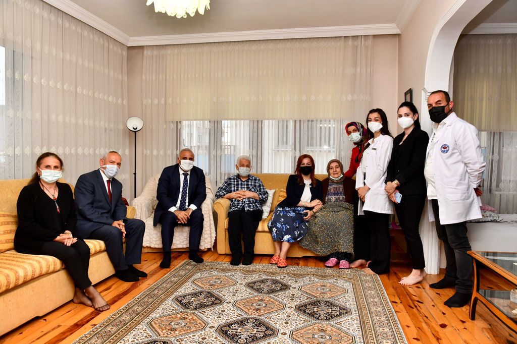 BÜYÜKŞEHİR VARKEN ‘YALNIZ DEĞİLSİNİZ’