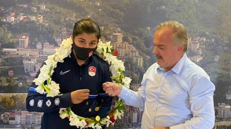 SÜRMENELİYİ AĞIRLADIK