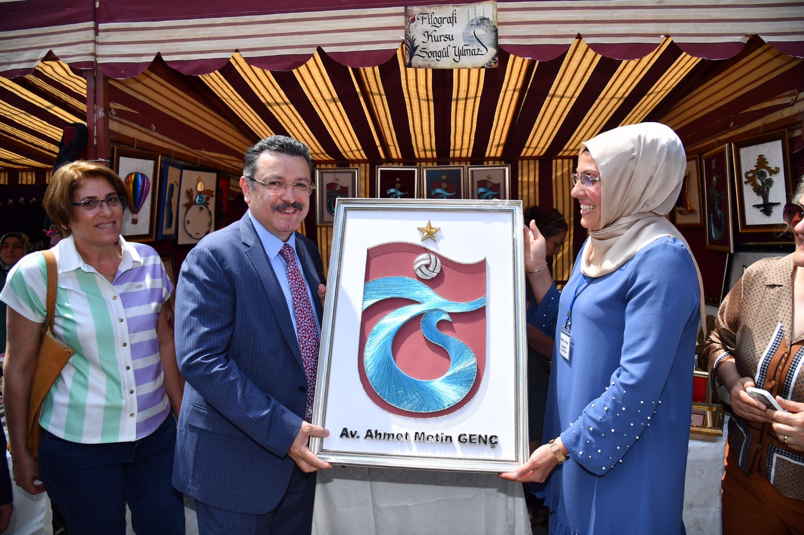 Kadınların el emeği, göz nuru eserleri görücüye çıktı